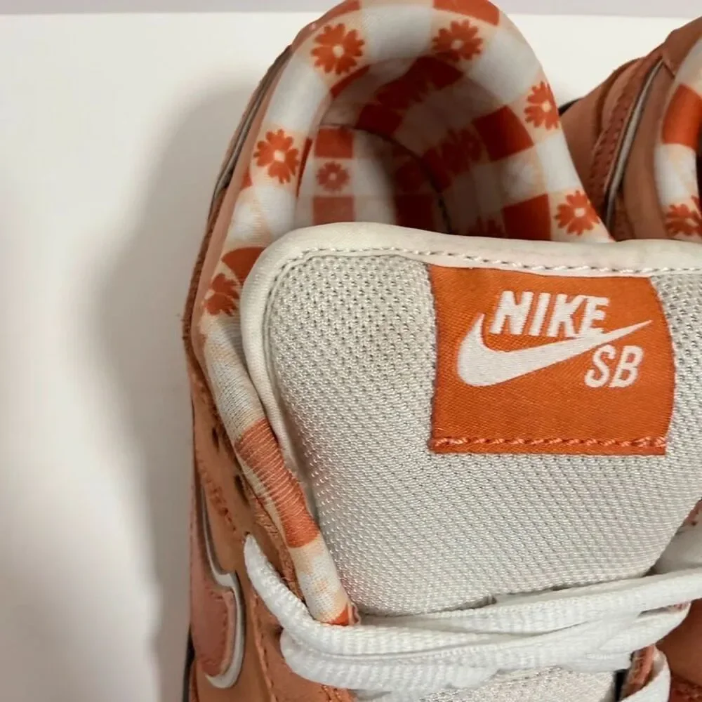 Nike SB Dunk Low Orange Lobster Size 8
